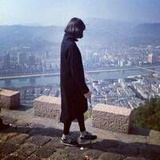 大脸少女-