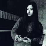 哦