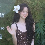 六月