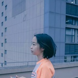 三三
