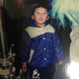 何智威