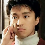 理指甲的鸡