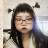 李某某