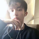 离开害羞的boy