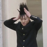 七
