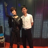 镜逸尘