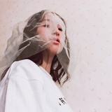 白毛浮绿水