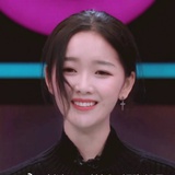 张馨月
