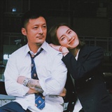就一女的
