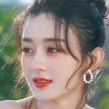 莉莉