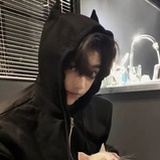 是烤肠先动的手