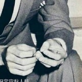 ，