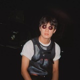 Dan 亦