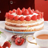 草莓蛋糕加樱桃