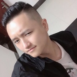黄小荣