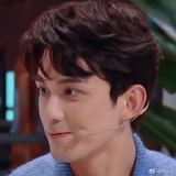 吴磊（🎒