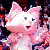 伸伸脖子伸伸腿