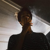 ✘