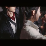 一口吃掉三明治