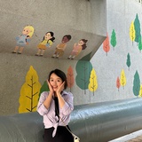 她喜欢新鲜