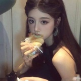 月野奈绪.