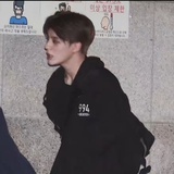 小羊爱吃草