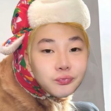 单眼皮的小黄豆