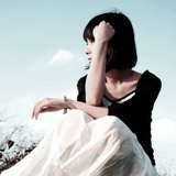 若（sissi）