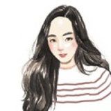 穿条纹衫的少女