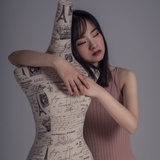 闪小默