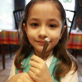 安吉丽娜肥萝莉