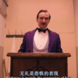 买眼贴的小男孩