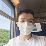 皱眉狂魔刘主任