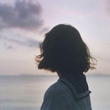 日晚倦梳头