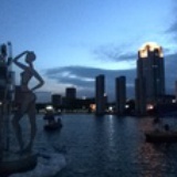 丑小  -