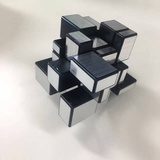 摩艾君