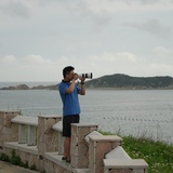 雷励峰行