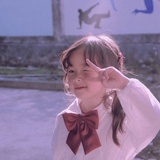 吃土豆的少女