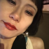 墨绿。