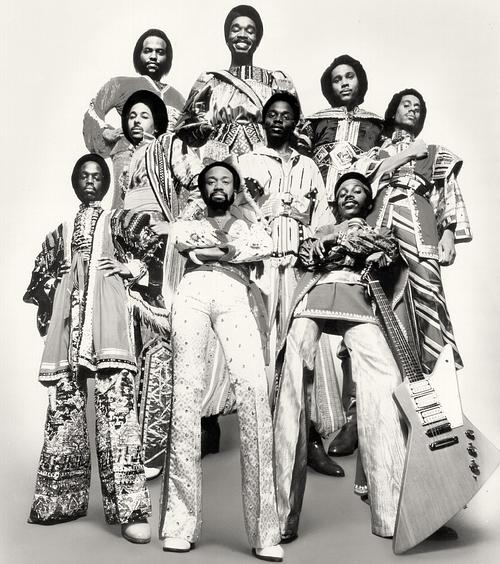 地, 风, 火 Earth, Wind & Fire