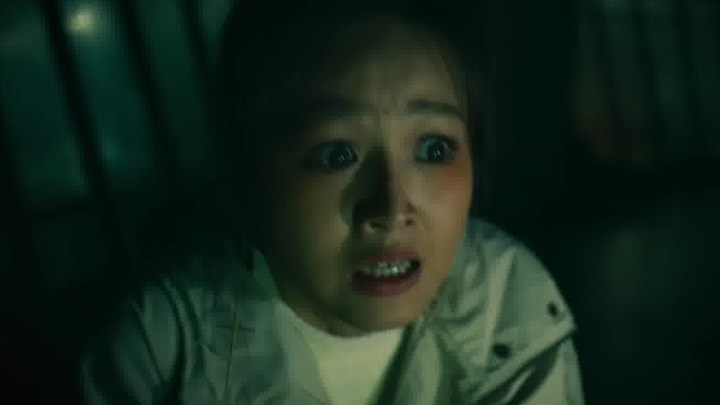 先行版 (中文字幕)