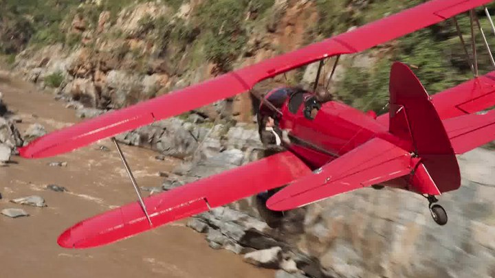 中国大陆预告片 (中文字幕)