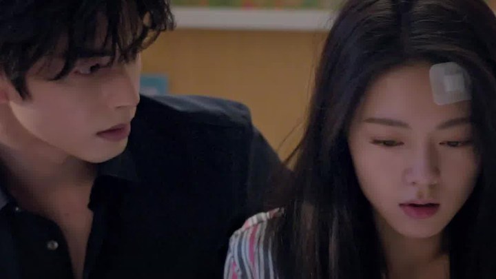 预告片：定档版 (中文字幕)