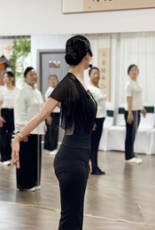 热门活动-每周三——楼兰老师公益形体课